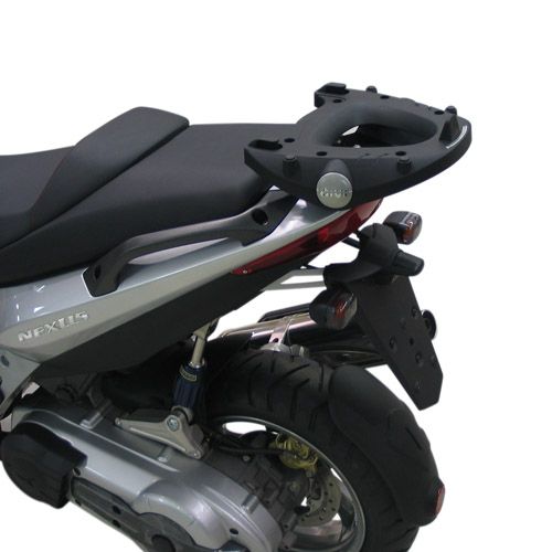 GIVI ΒΑΣΗ TOP CASE ΓΙΑ GILERA NEXUS 125/250/300/500 2006-11